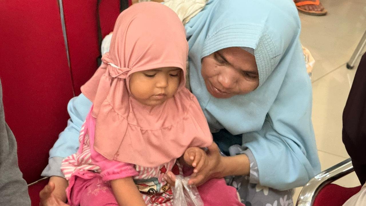 Pemberian Paket Gizi, Ikhtiar Nyata Pemkot Cirebon dalam Upaya Menekan Angka Stunting