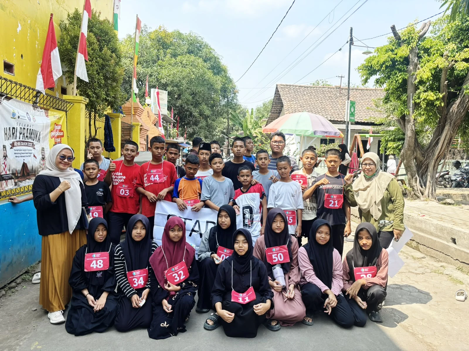 KEGIATAN KEBUGARAN JASMANI PADA SISWA-SISWI SEKOLAH RAKYAT KELURAHAN PEGAMBIRAN KECAMATAN LEMAHWUNGKUK